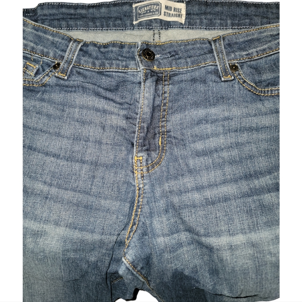 🎊💕Host Pick🎊💕Levi Stauss & Co Signature Mid Rise Straight Jean's size 14M - Picture 4 of 6